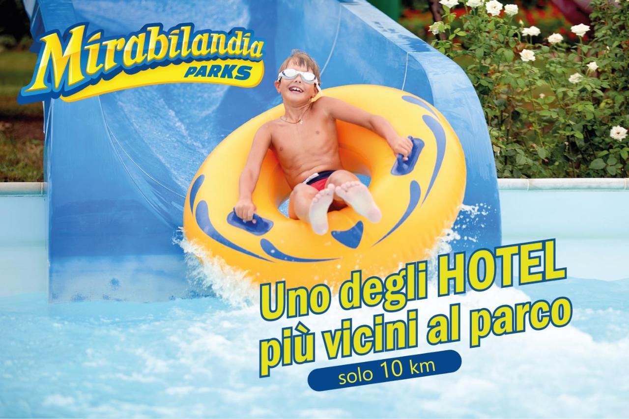 Hotel Elefantino Grey - Free Breakfast & Brunch Until 13-00 - Vicinissimi A Mirabilandia Milano Marittima Exterior photo
